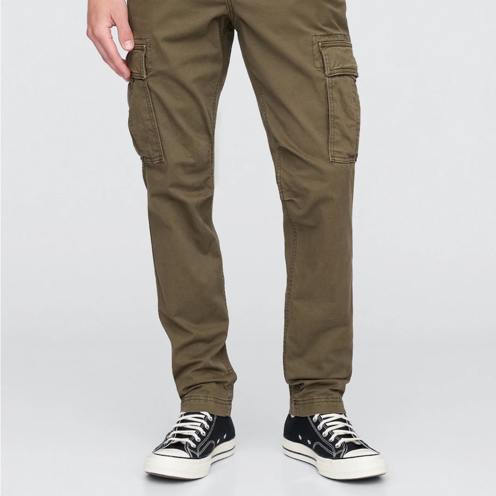 GAP Slim Taper Cargo Pants in Canyon Brown